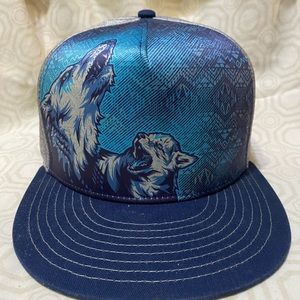 First Earth Wolf Flat Brim hat, size 7 3/8
